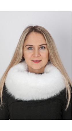 White fox fur neck warmer